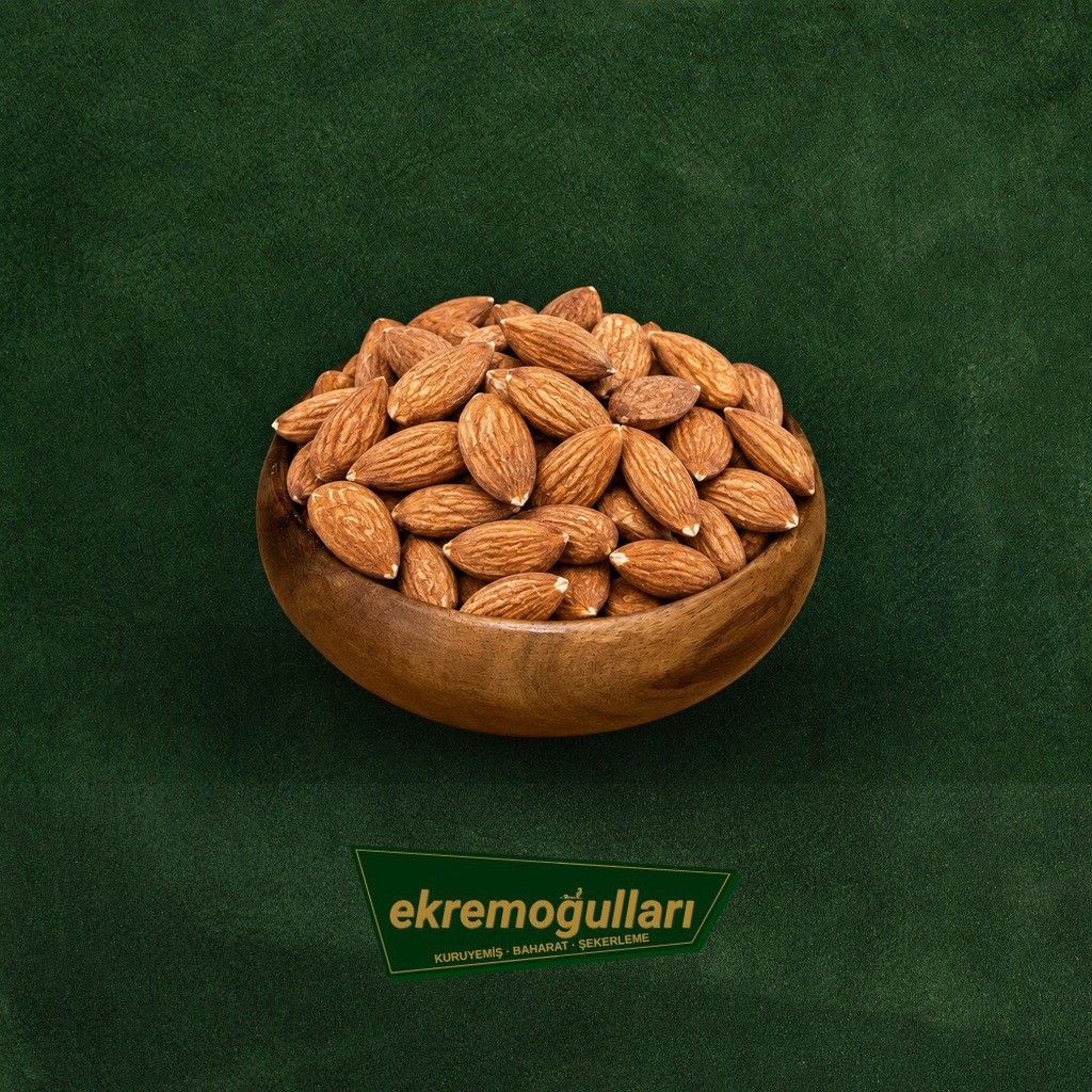 YERLİ ÇİĞ BADEM İÇİ
